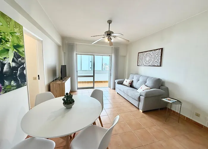 Apartment Torres Mira By Garvetur *